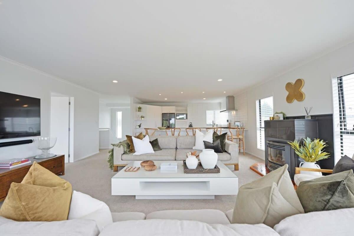 Escape To High End Comforts On Riverton Mount Maunganui Exterior foto