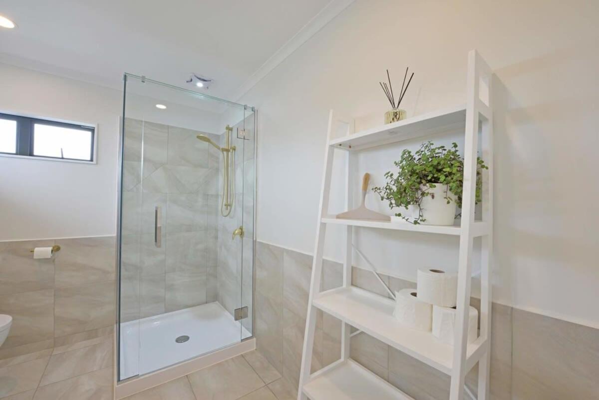 Escape To High End Comforts On Riverton Mount Maunganui Exterior foto