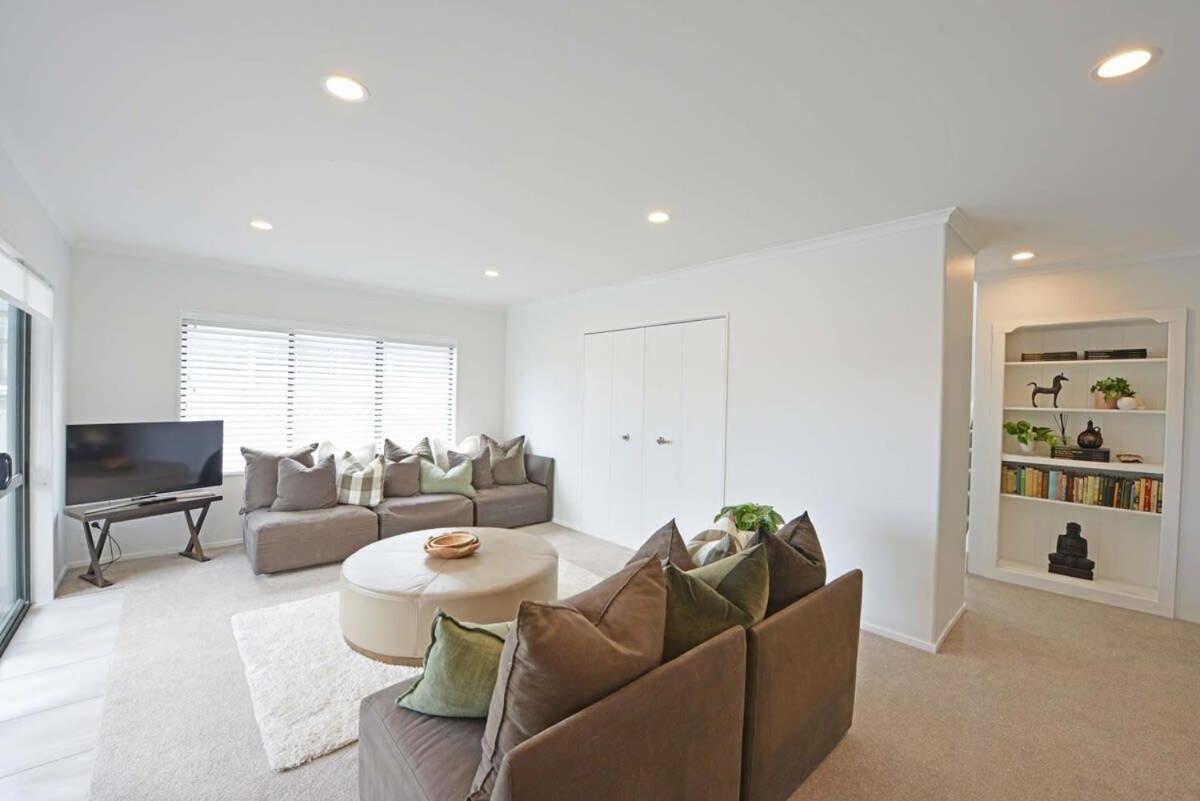 Escape To High End Comforts On Riverton Mount Maunganui Exterior foto